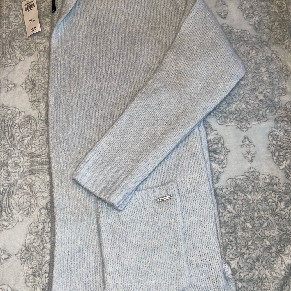 NWT Abercrombie & Fitch sweater